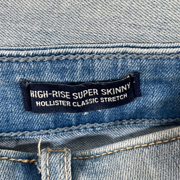 HOLLISTER HIGH RISE SUPER SKINNY CLASSIC STRETCH DISTRESSED WITH POCKETS SIZE 9L - Picture 9 of 13